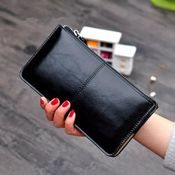 Women's Vintage Oil Wax Zipper Clutch Wallet